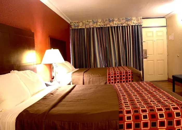 Polynesian Inn